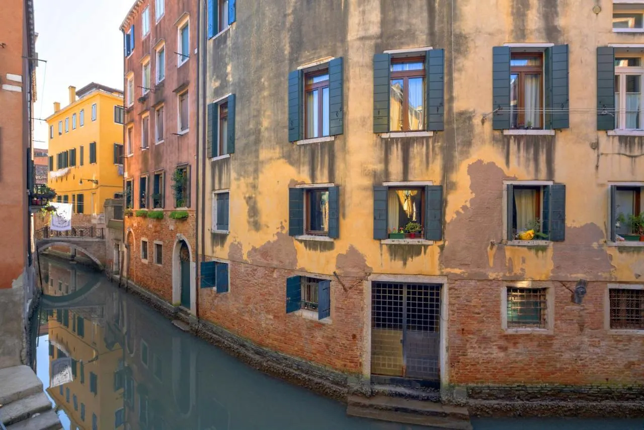 Apartamento Ve.N.I.Ce Cera Ca'Amata Venecia Italia